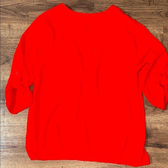 MARY & MO Red Women's Top - Picture 9 of 9